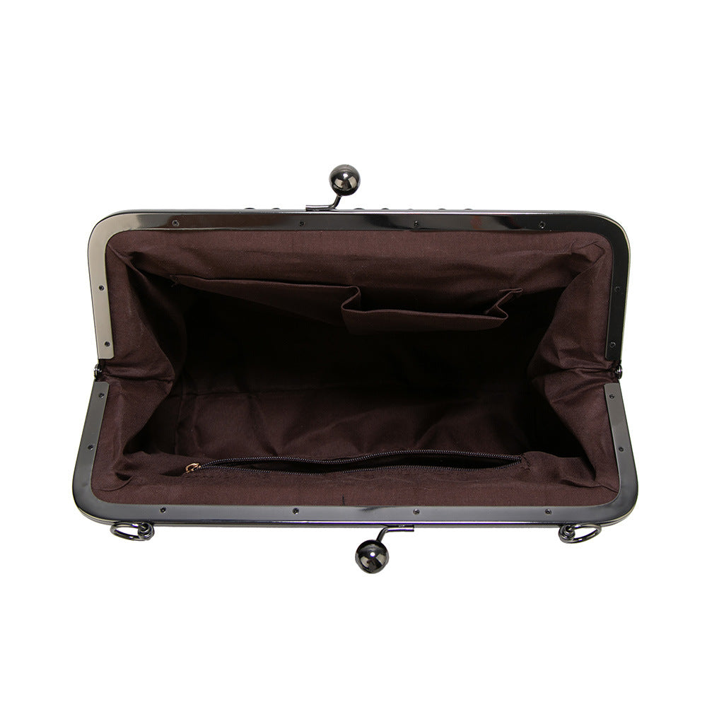 Vintage Leather Shoulder Bag — Timeless Style, Everyday Luxury