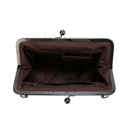 Vintage Leather Shoulder Bag — Timeless Style, Everyday Luxury