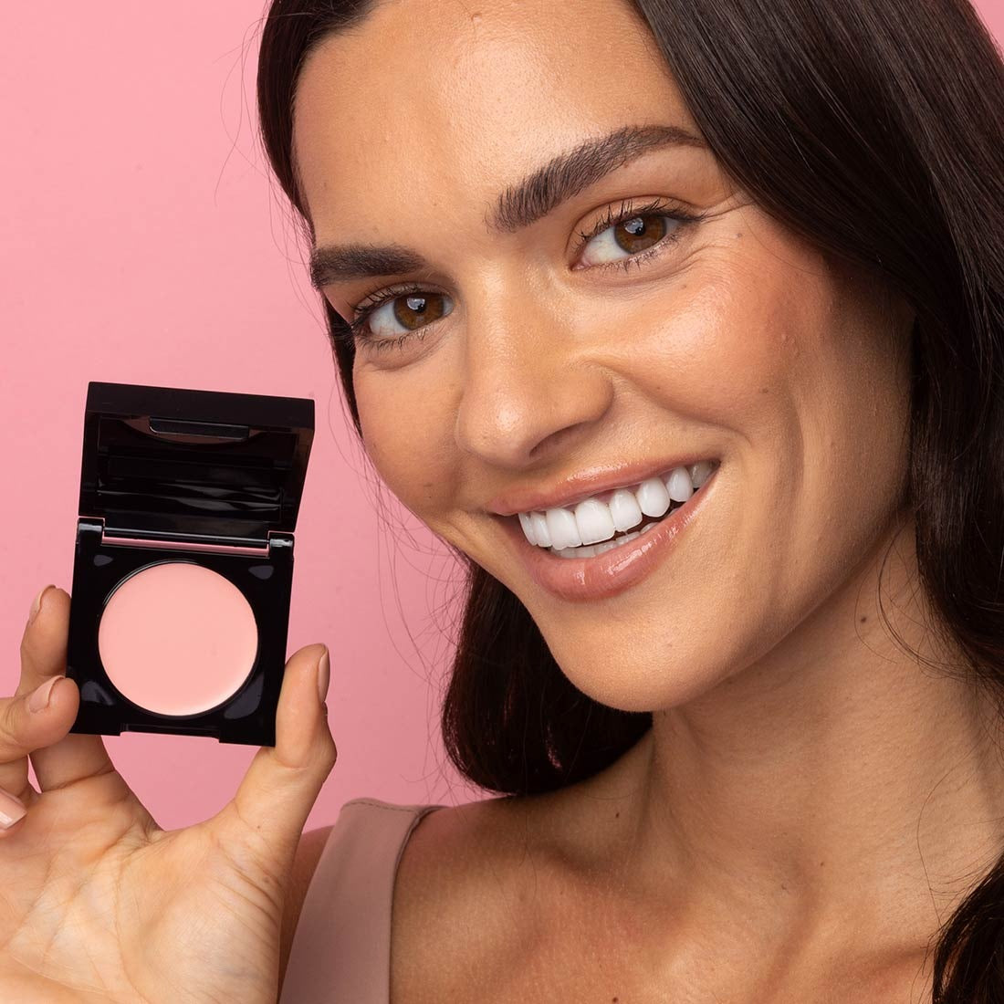 Under Eye Brightener – Dark Circle Corrector & Instant Eye Illuminator