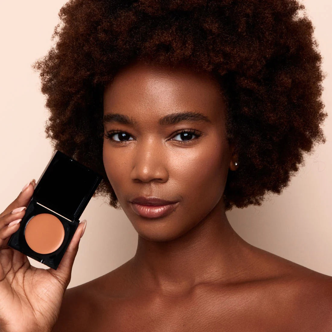 Under Eye Brightener – Dark Circle Corrector & Instant Eye Illuminator