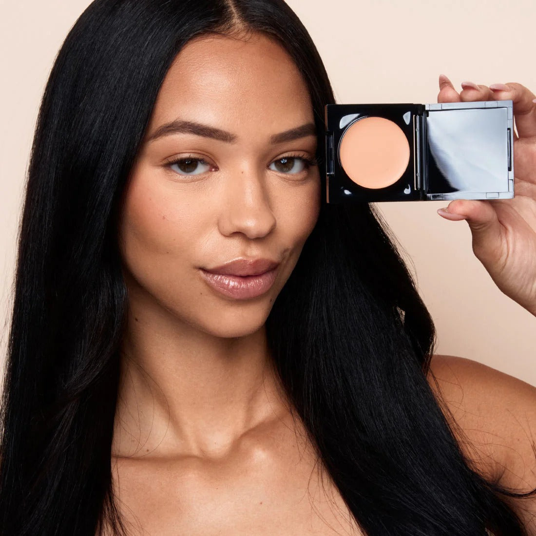 Under Eye Brightener – Dark Circle Corrector & Instant Eye Illuminator